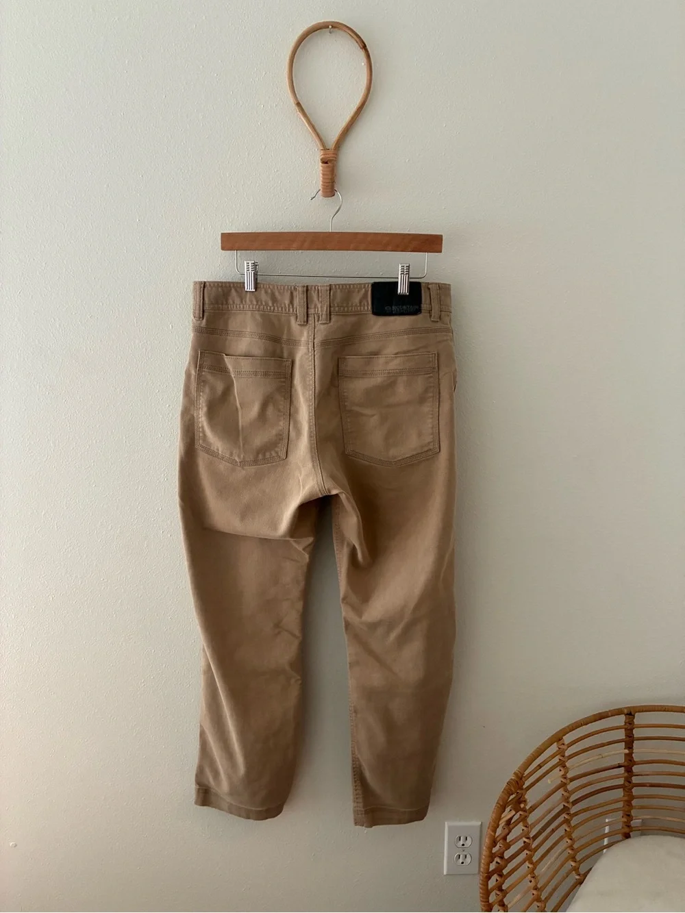Men's Mountain Hardwear Khaki Jeans